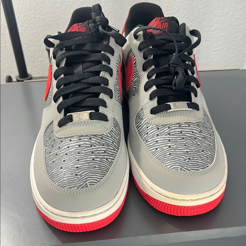 Nike Air Force 1 Low Men's Shoes in Gray Black and Red